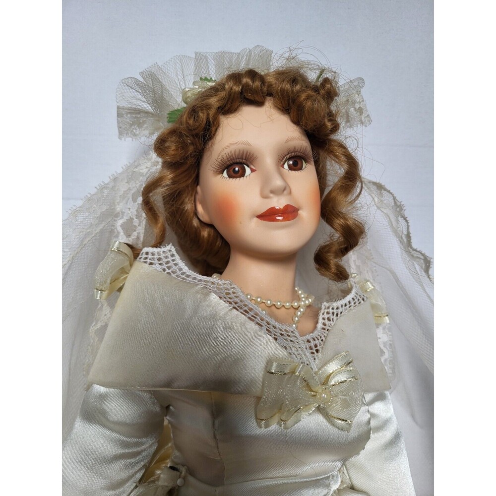 Cracker Barrel American Classic Collection Porcelain Bride Doll Abigail 22”